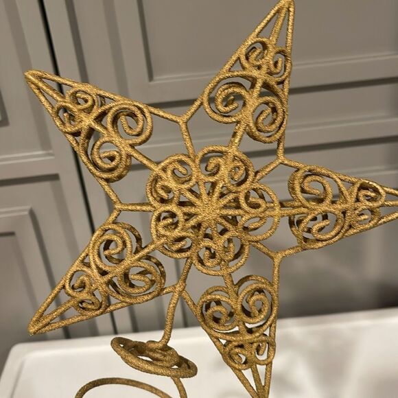 Gold Star TreeTopper - Picture 2 of 3
